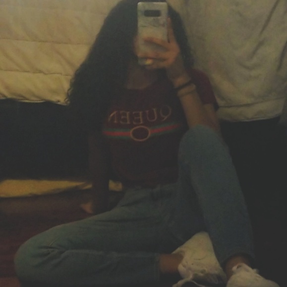 Meet your Posher, Iyana - Picture 1 of 1